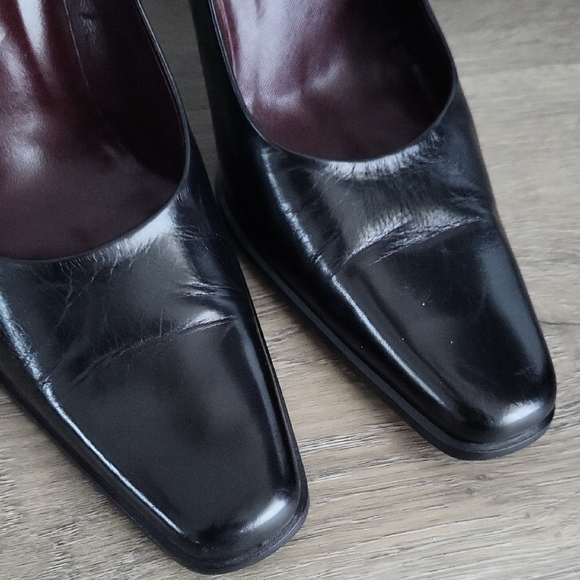 Browns Black Leather Heels - Picture 5 of 15